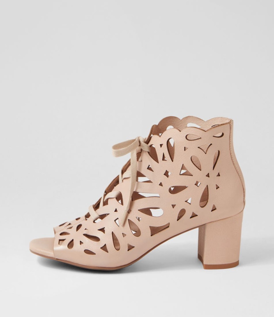 DJANGO & JULIETTE Excellent Nude Leather Sandals | Heels