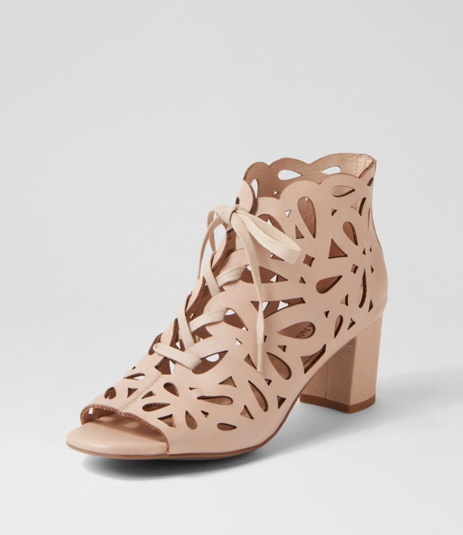 DJANGO & JULIETTE Excellent Nude Leather Sandals | Heels