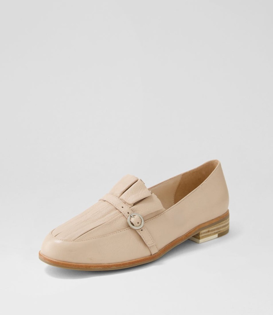 DJANGO & JULIETTE Banzos Nude Leather Loafers | Loafers