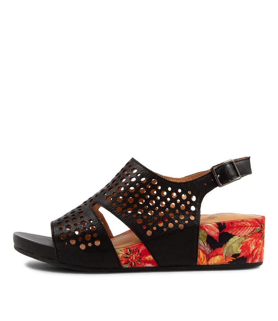 ZIERA Mateen W Black Leather Sandals | Wedges