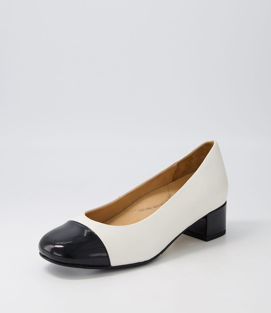 ZIERA Knelis W Black Ivory Patent Leather Heels | Heels