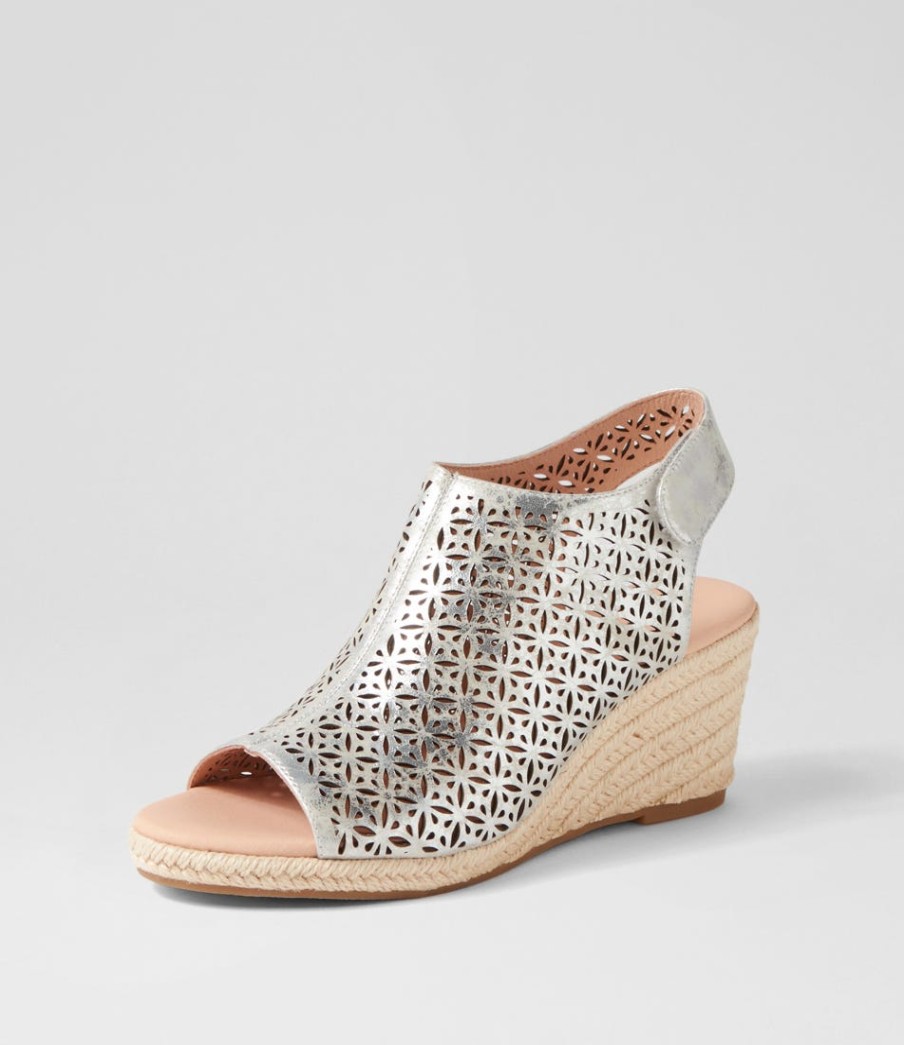 DIANA FERRARI Jamm Silver Wash Leather Sandals | Espadrilles