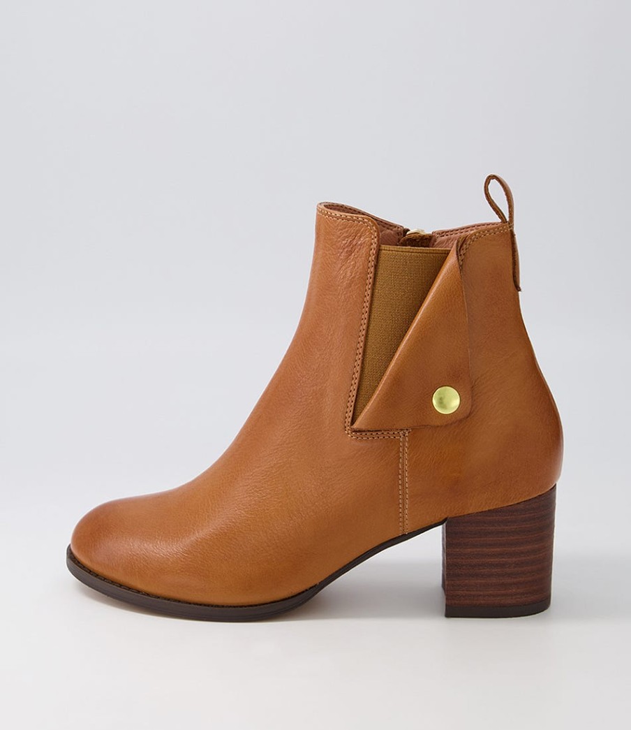 DJANGO & JULIETTE Sedna New Tan Choc Leather Chelsea Boots | Boots