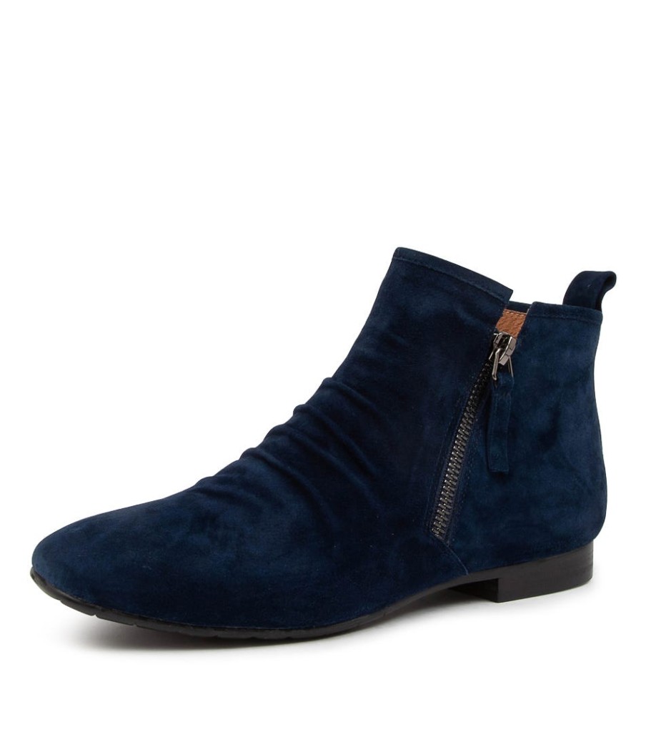 TOP END Mallie Navy Suede | Boots