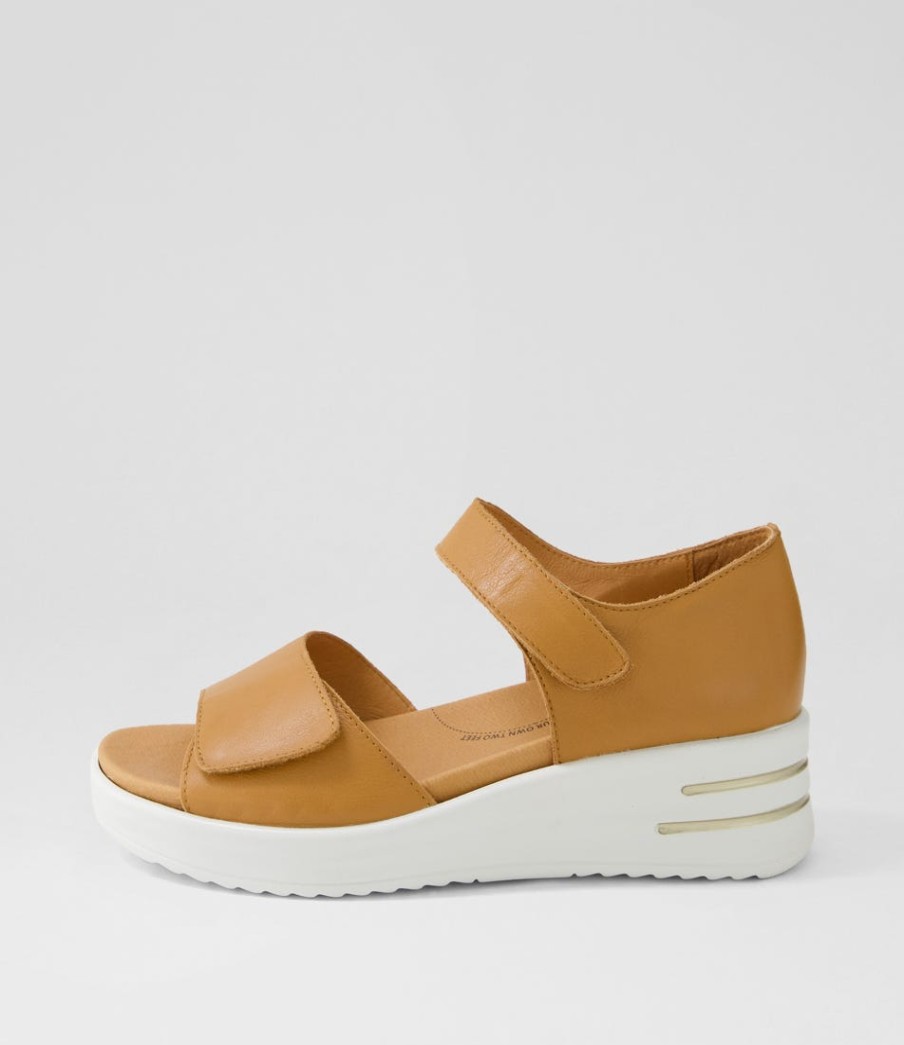 ZIERA Sunnieys Xw Dark Tan White Leather Sandals | Heels