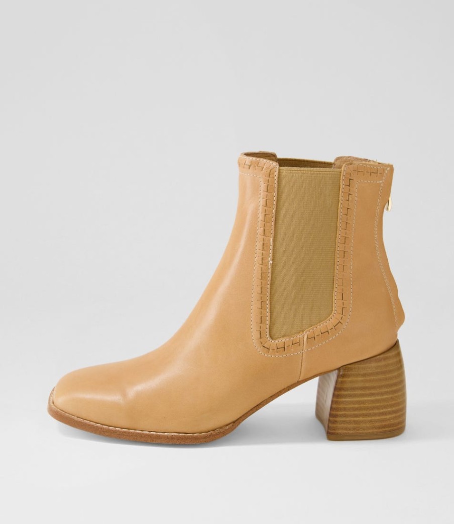 MOLLINI Played Light Tan Natural Leather Chelsea Boots | Boots