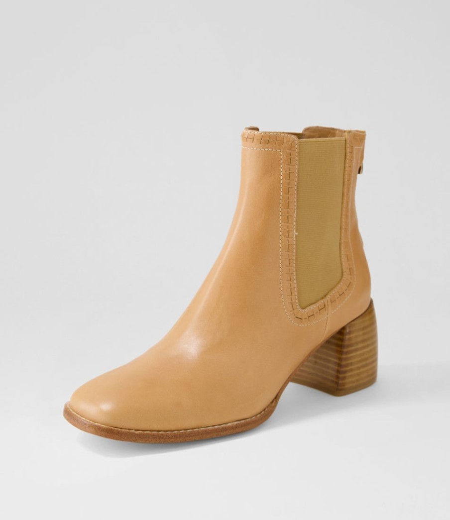 MOLLINI Played Light Tan Natural Leather Chelsea Boots | Boots