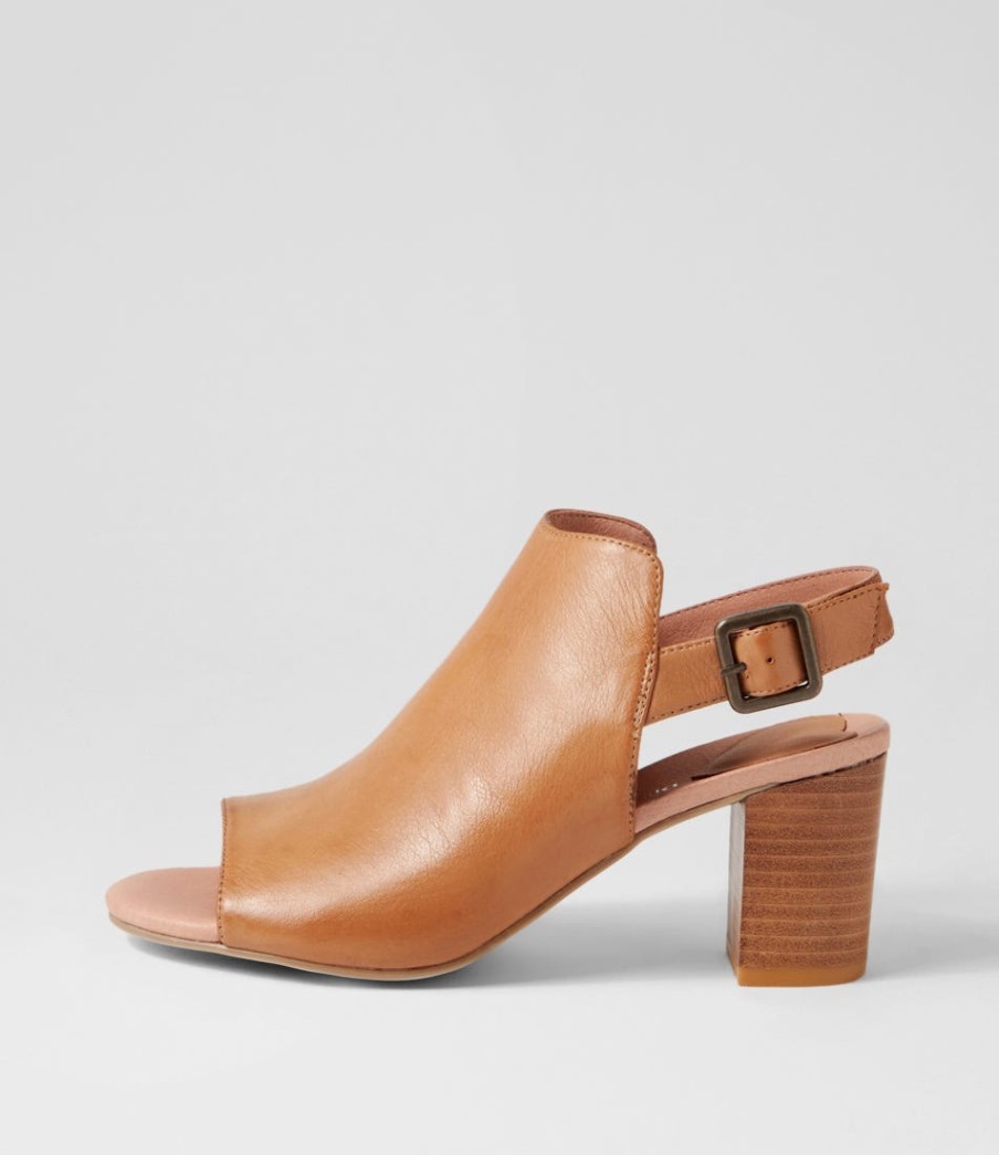 DJANGO & JULIETTE Sauda Tan Leather Sandals | Heels