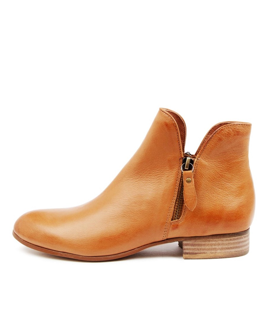 DJANGO & JULIETTE Faye Dk Tan Leather | Boots