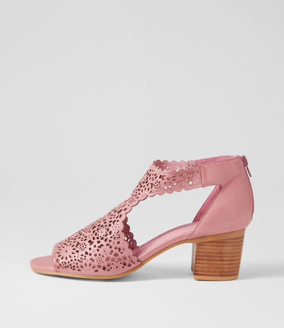 DJANGO & JULIETTE Bames Pretty Pink Leather Sandals | Heels