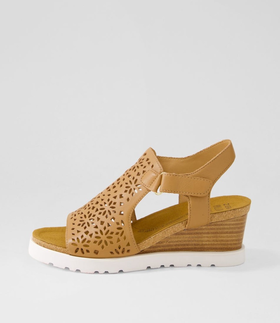 ZIERA Perynn W Tan Leather Sandals | Wedges