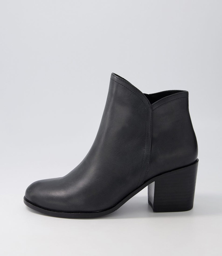 ZIERA Luben W Black Leather Ankle Boots | Boots