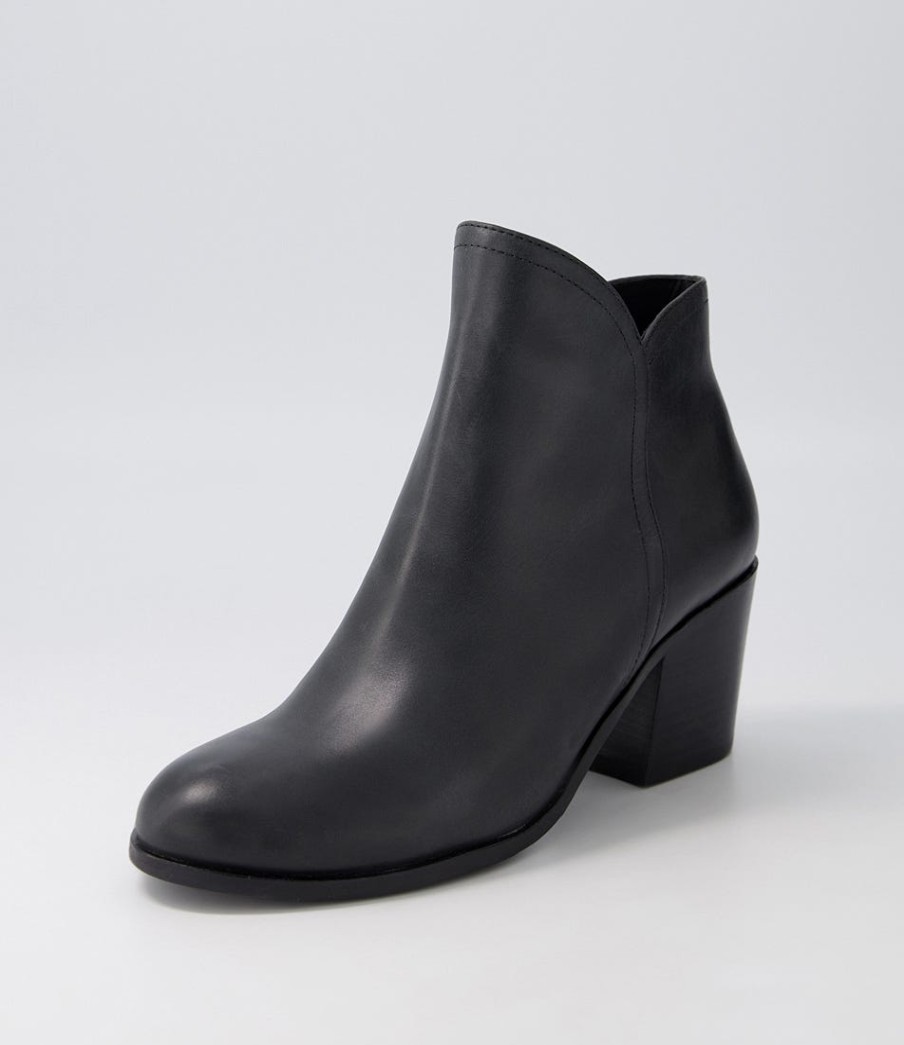 ZIERA Luben W Black Leather Ankle Boots | Boots