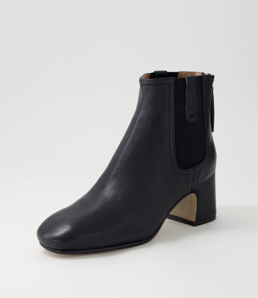 TOP END Fether Black Leather Elastic Chelsea Boots | Boots