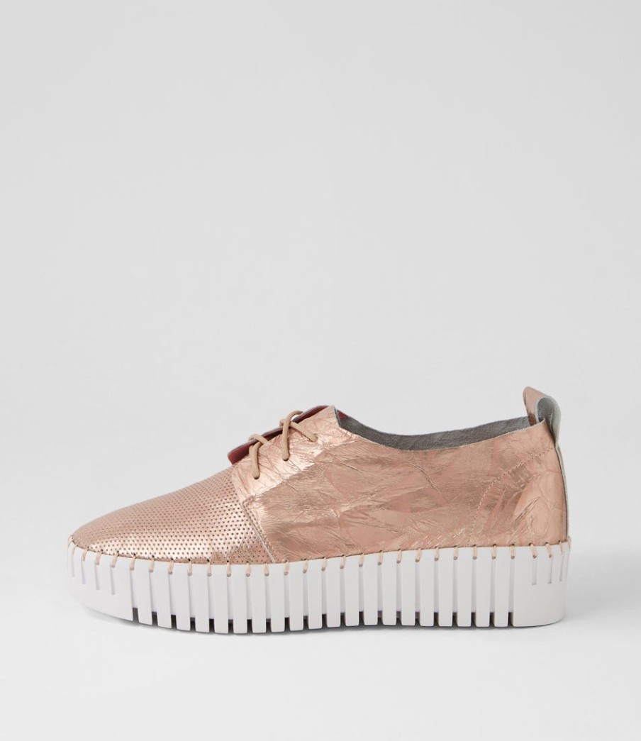 DJANGO & JULIETTE Batu Pink Shine Leather Sneakers | Sneakers