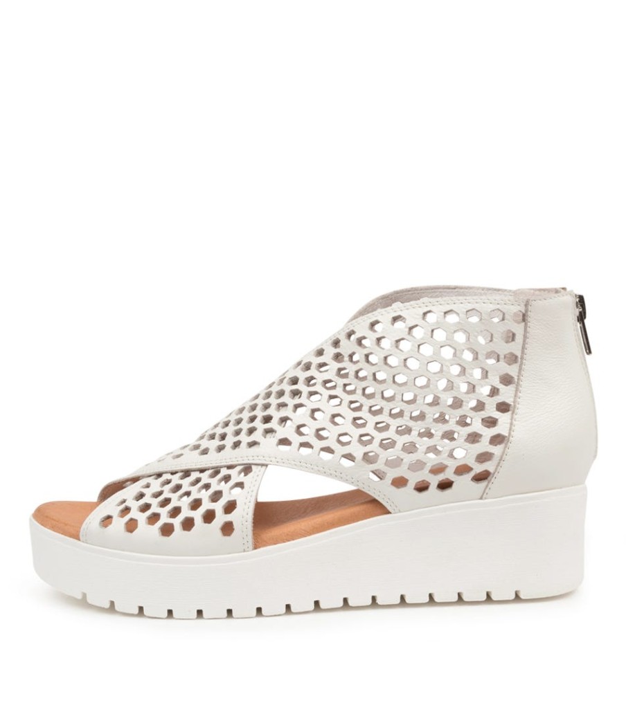 DJANGO & JULIETTE Orma White Leather | Wedges