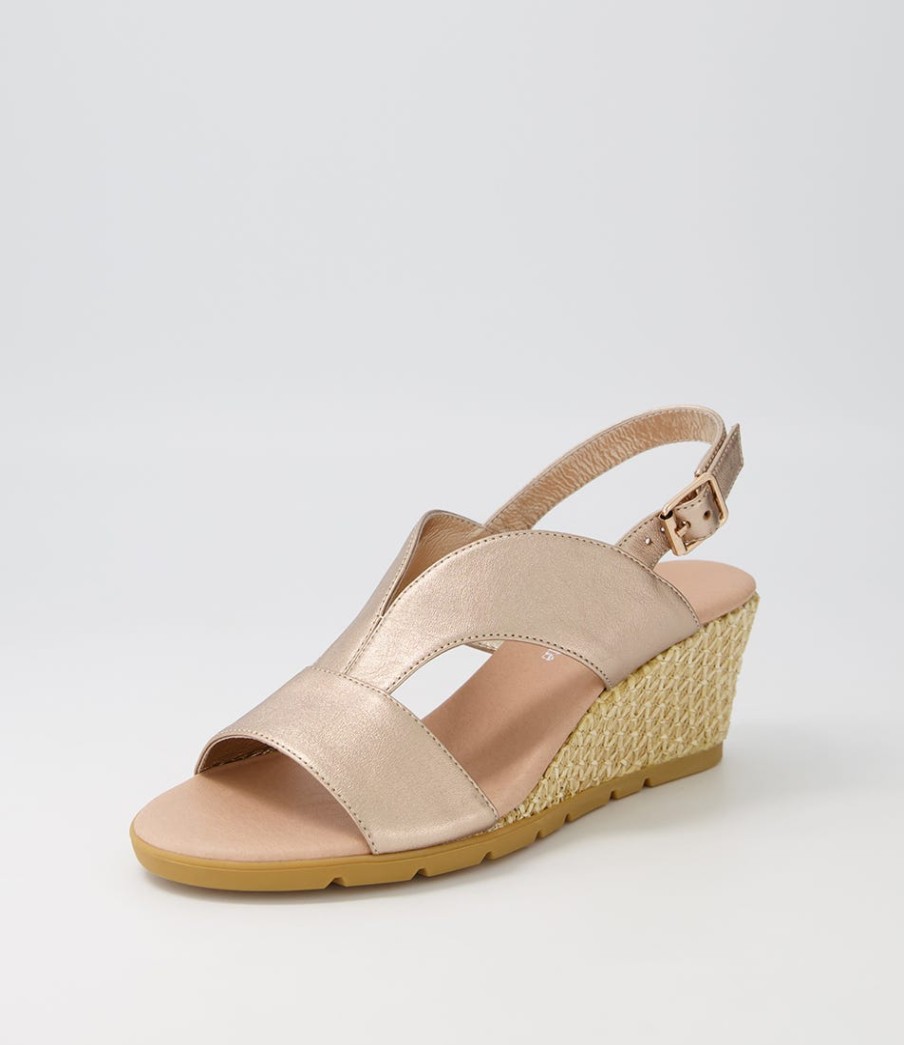 DJANGO & JULIETTE Dalia Champagne Nude Weave Leather Sandals | Wedges