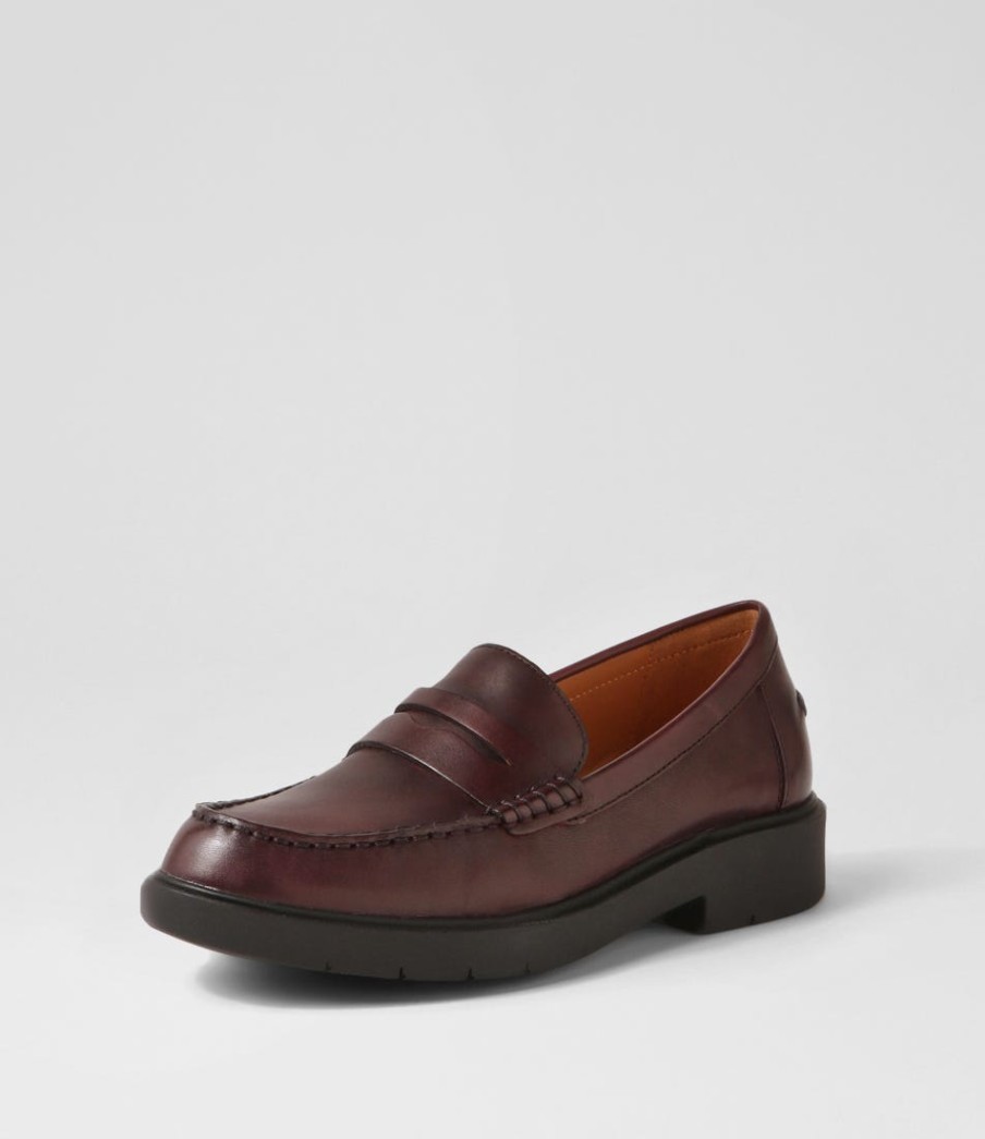 GEOX D Spherica Ec1 A Dark Burgundy Leather Loafers | Comfort