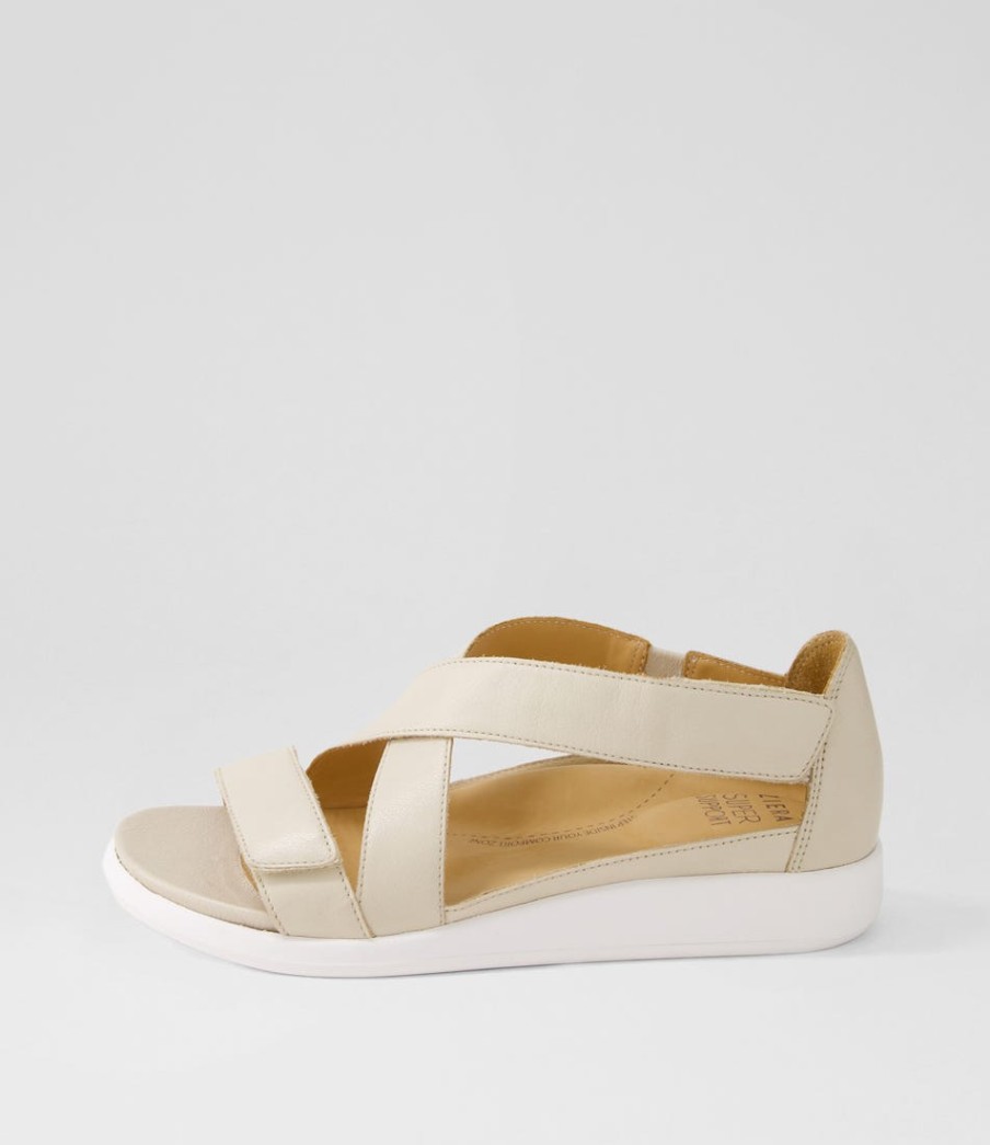 ZIERA Issy W Almond Leather Sandals | Wedges