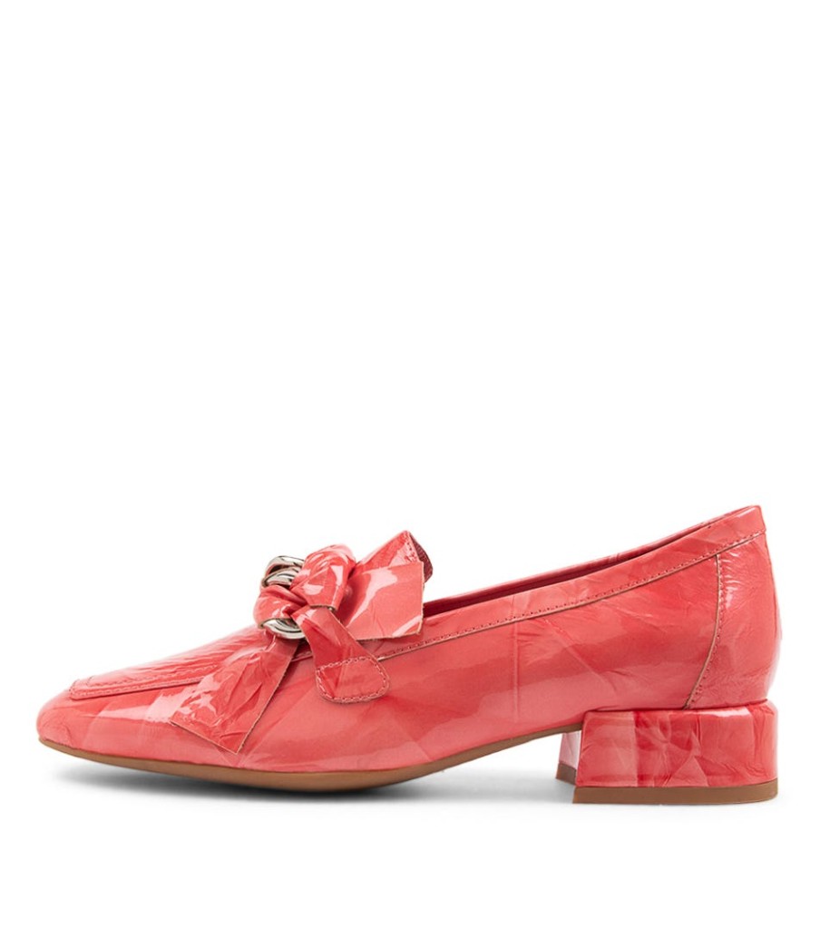 DJANGO & JULIETTE Viserys Coral Shrunken Patent Heels | Loafers