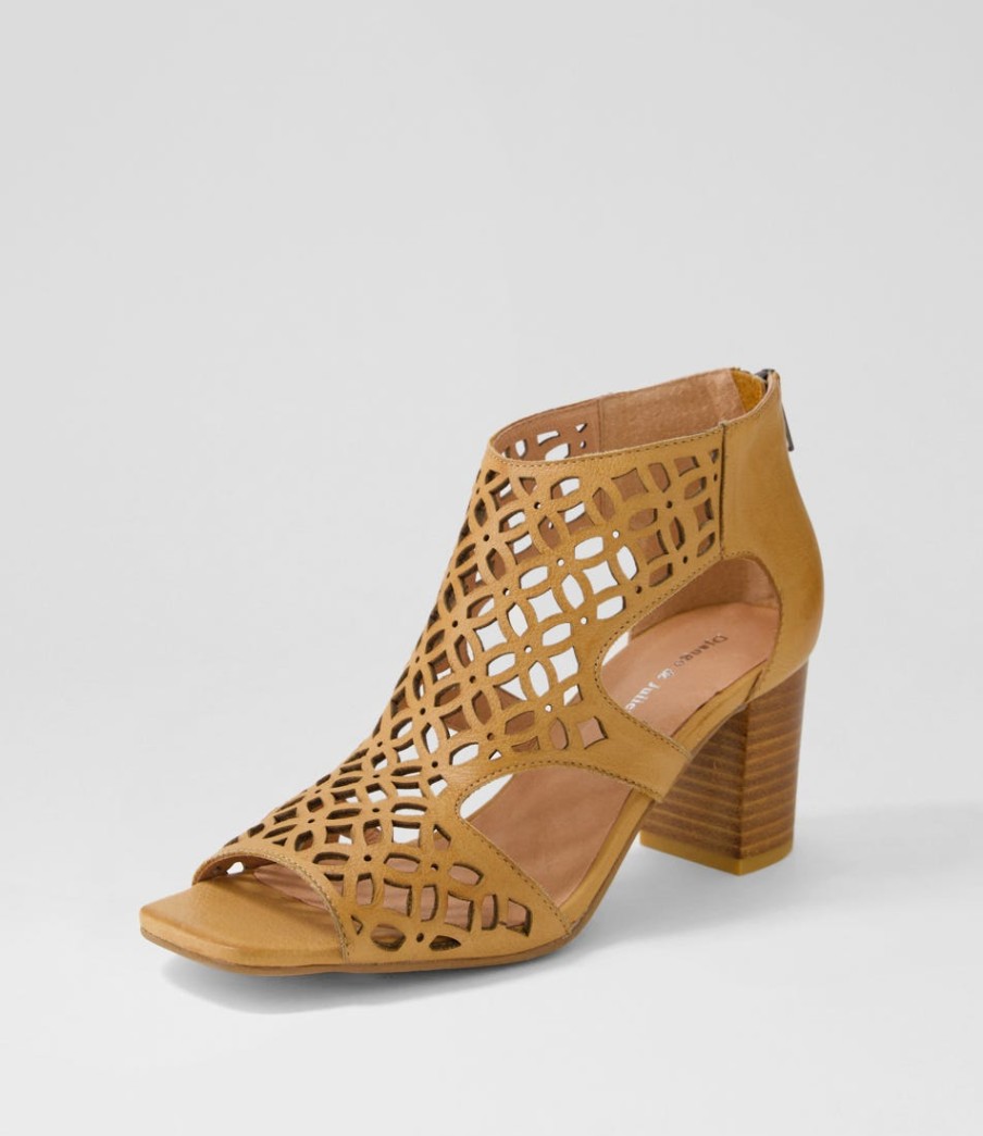 DJANGO & JULIETTE Panter Dark Tan Leather Sandals | Heels