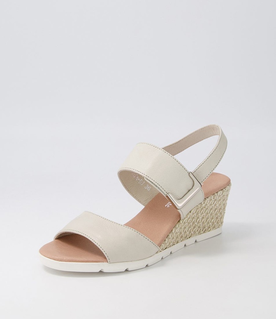 DJANGO & JULIETTE Dakoda Stone Weave Leather Sandals | Wedges