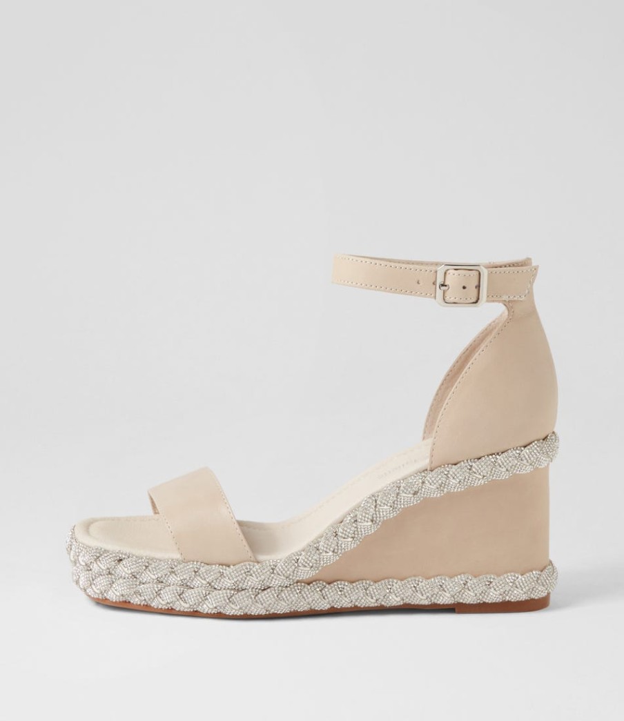 DJANGO & JULIETTE Vangie Almond Leather Sandals | Heels