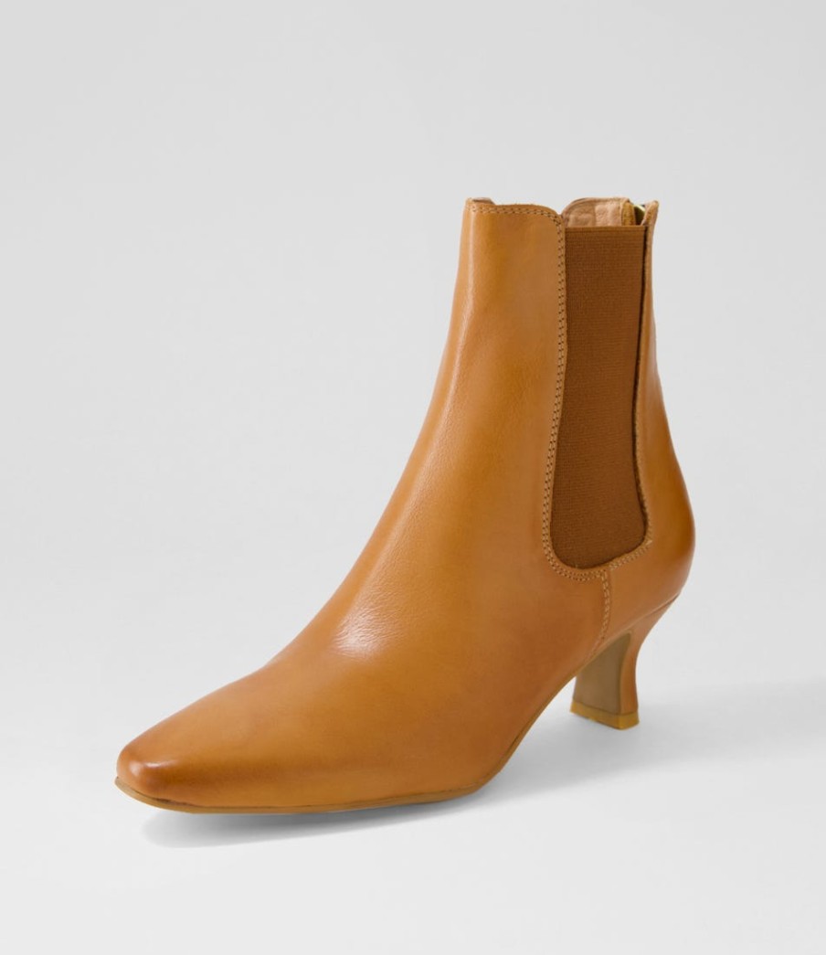 DJANGO & JULIETTE Capeyas Tan Leather Ankle Boots | Boots