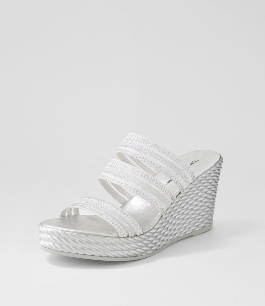 DJANGO & JULIETTE Enrica Silver Vinylite Sandals | Wedges