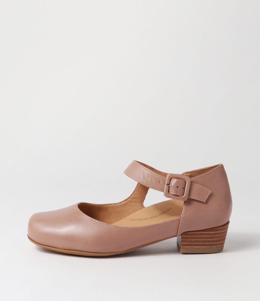 ZIERA Qango Xw Cappuccino Leather Flat Shoes | Heels