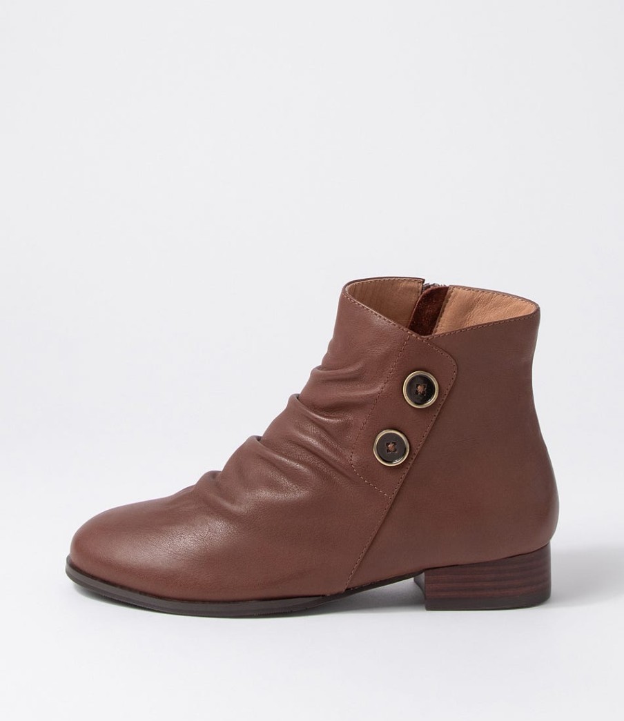 SUPERSOFT Cerinas Choc Leather Ankle Boots | Boots