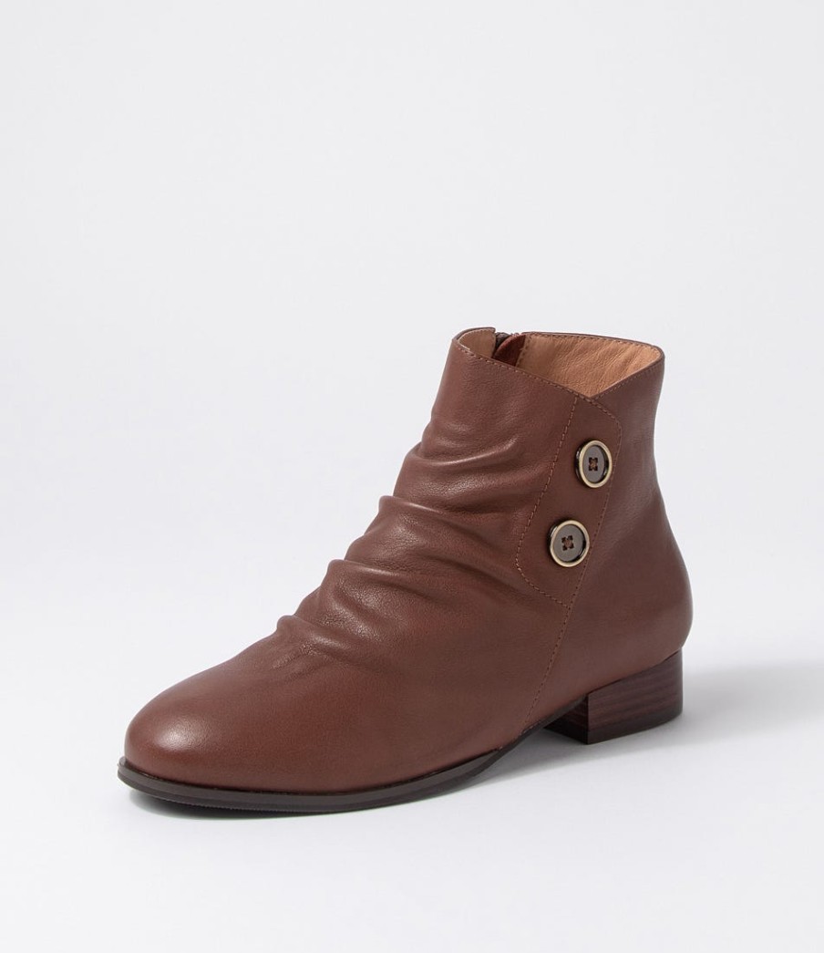 SUPERSOFT Cerinas Choc Leather Ankle Boots | Boots