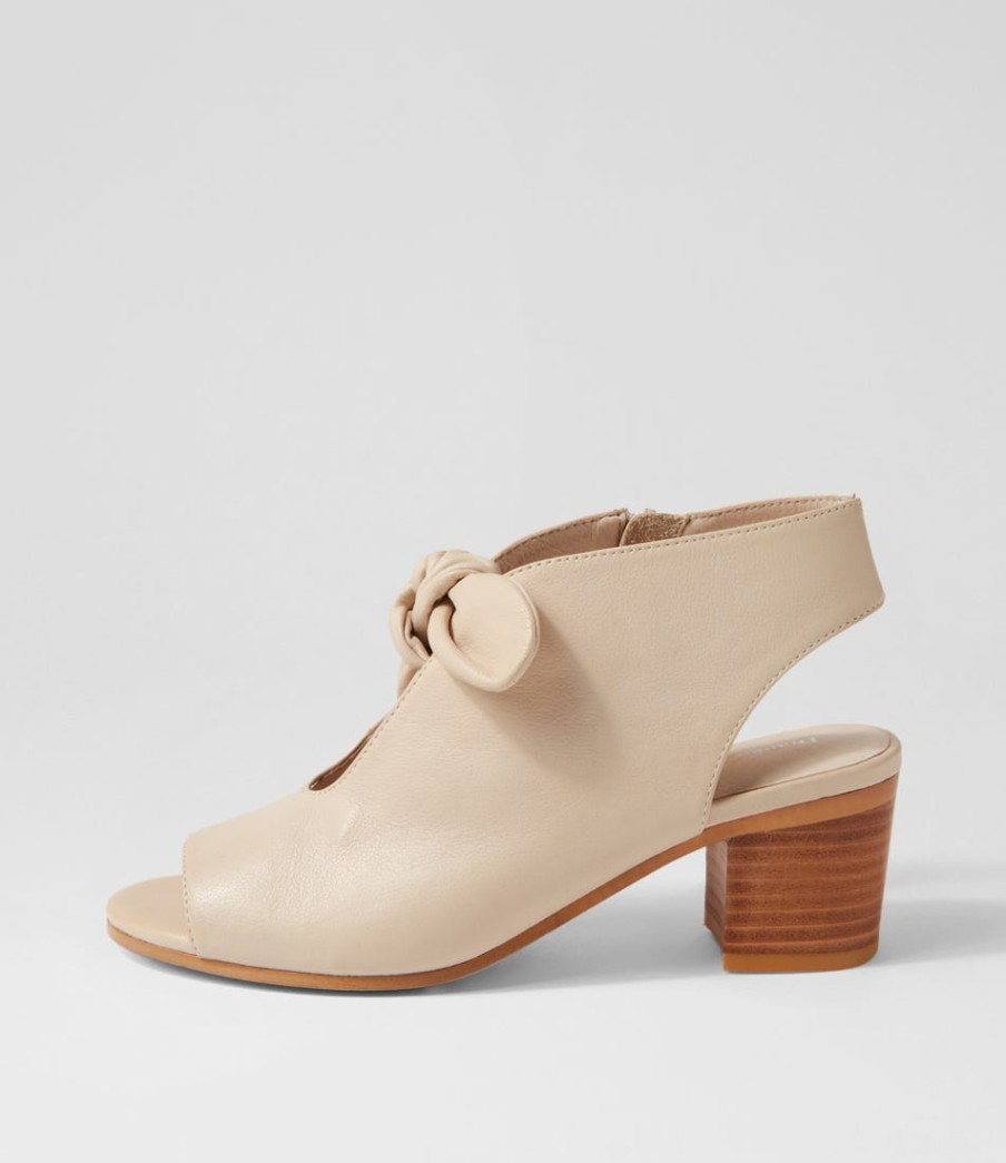 DJANGO & JULIETTE Banana Vanilla Leather Sandals | Heels