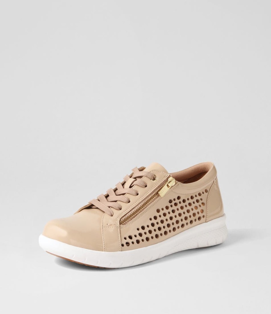 ZIERA Shovo Xf Latte Wrinkle Patent Sneakers | Sneakers