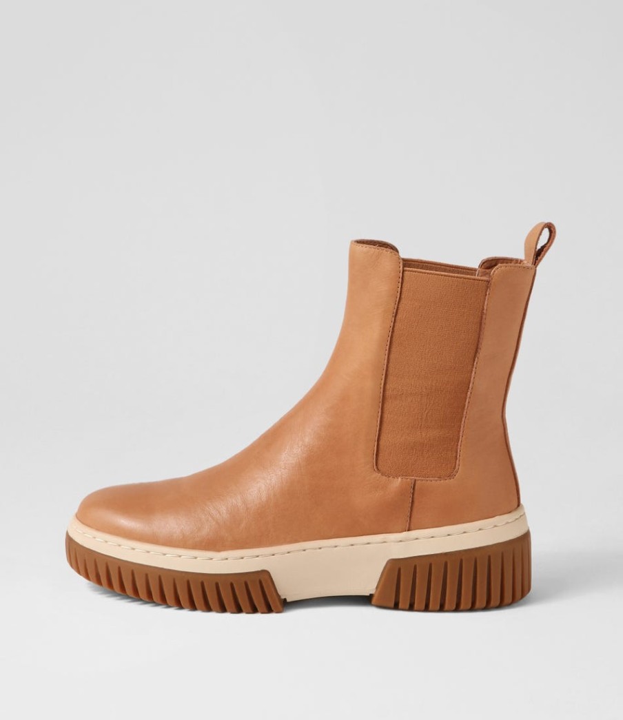 DJANGO & JULIETTE Yaella Tan Vanilla Gum Sole Leather Chelsea Boots | Boots