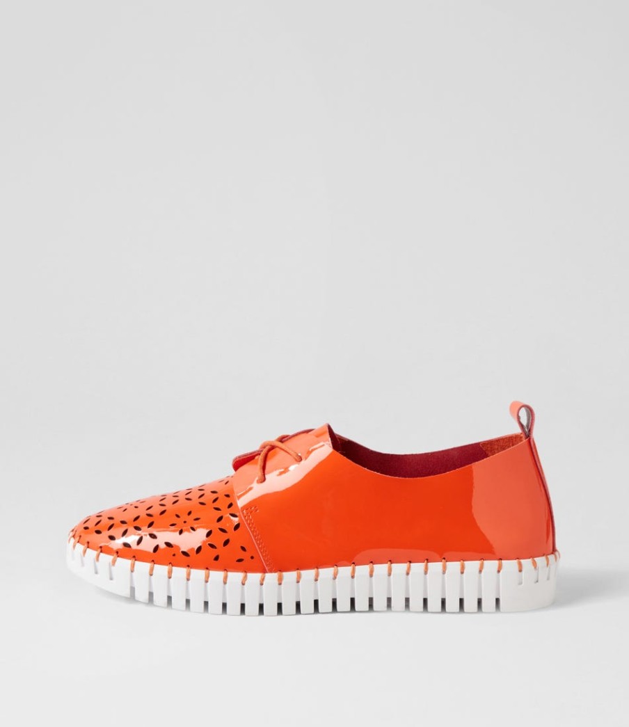 DJANGO & JULIETTE Hexter Orange White Patent Leather Sneakers | Sneakers