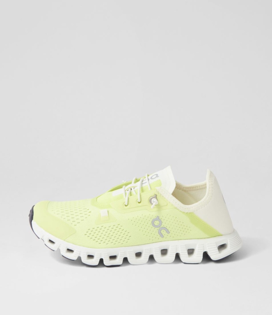 ON Cloud 5 Coast W Hay Ivory Knit Sneakers | Sneakers