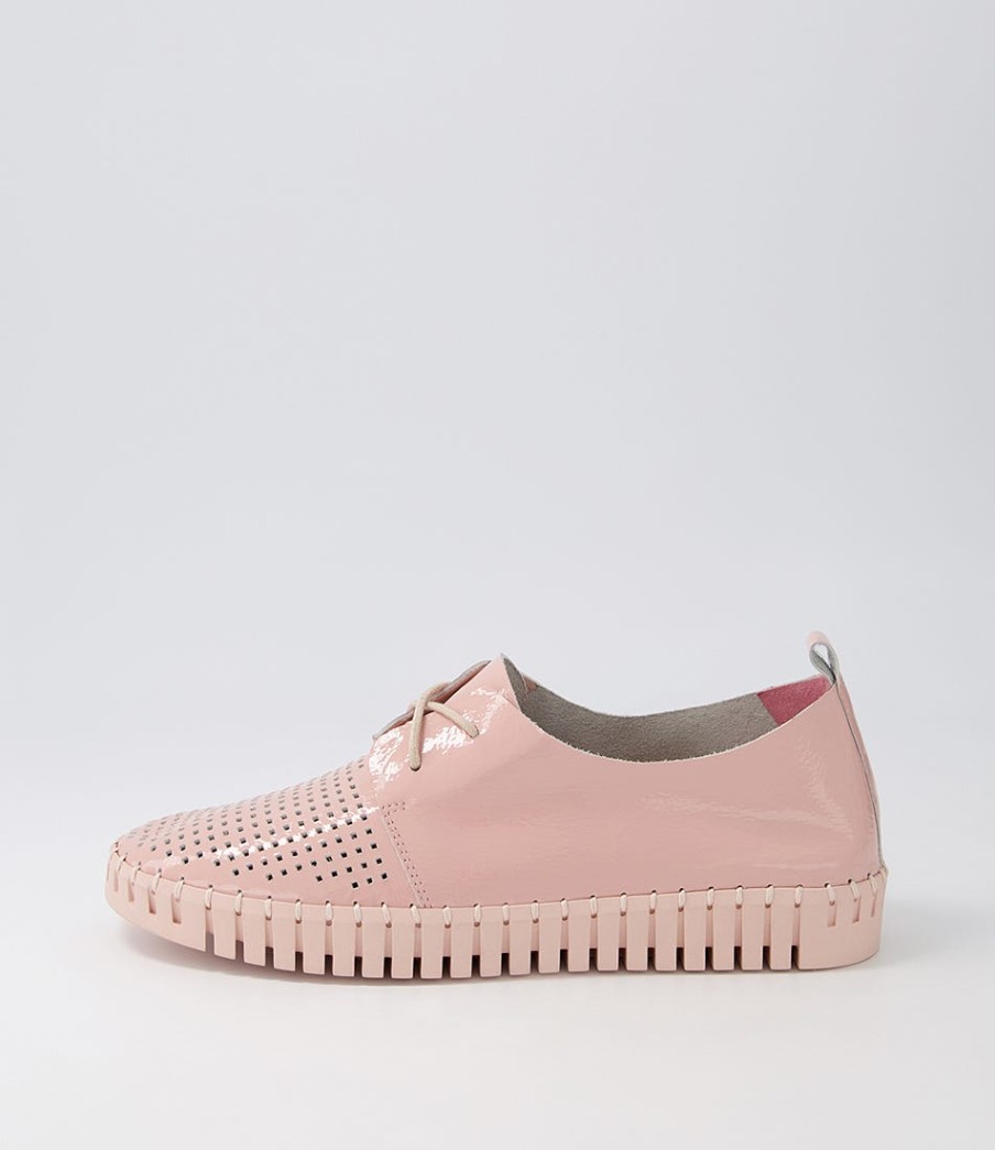 DJANGO & JULIETTE Huston Pink Patent Leather Sneakers | Sneakers