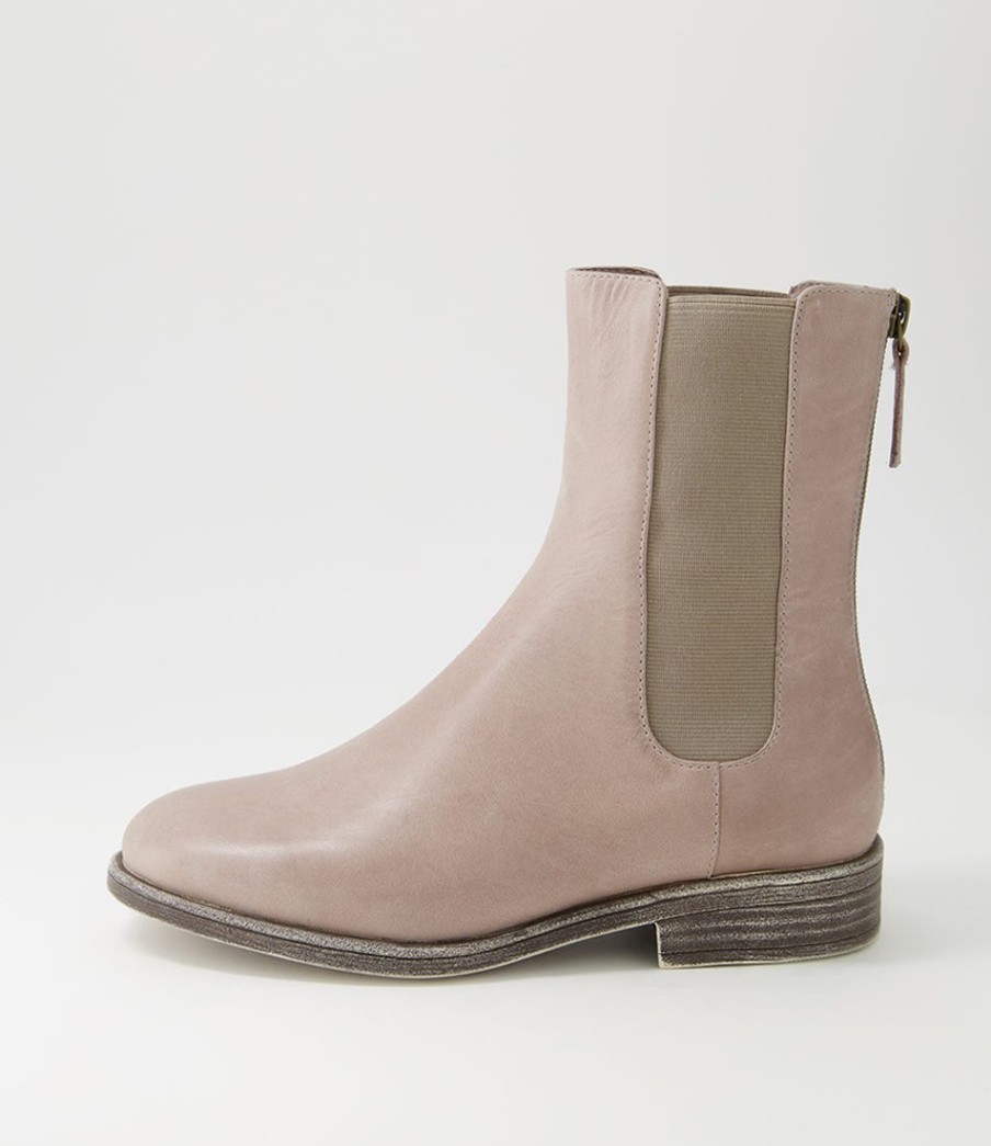 DJANGO & JULIETTE Martela Smoke Leather Chelsea Boots | Boots