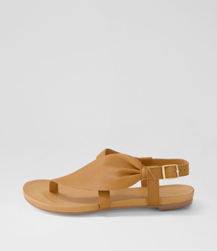 DJANGO & JULIETTE Jojos Dark Tan Leather Sandals | Flats