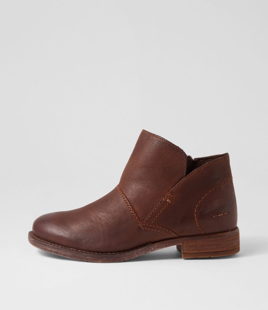 JOSEF SEIBEL Sienna 81 Camel Leather Chelsea Boots | Boots